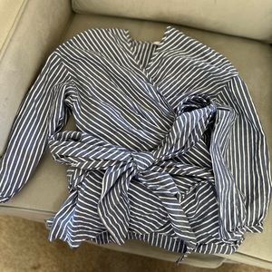 WAYF Nordstrom Tie-front Blouse SZ Small